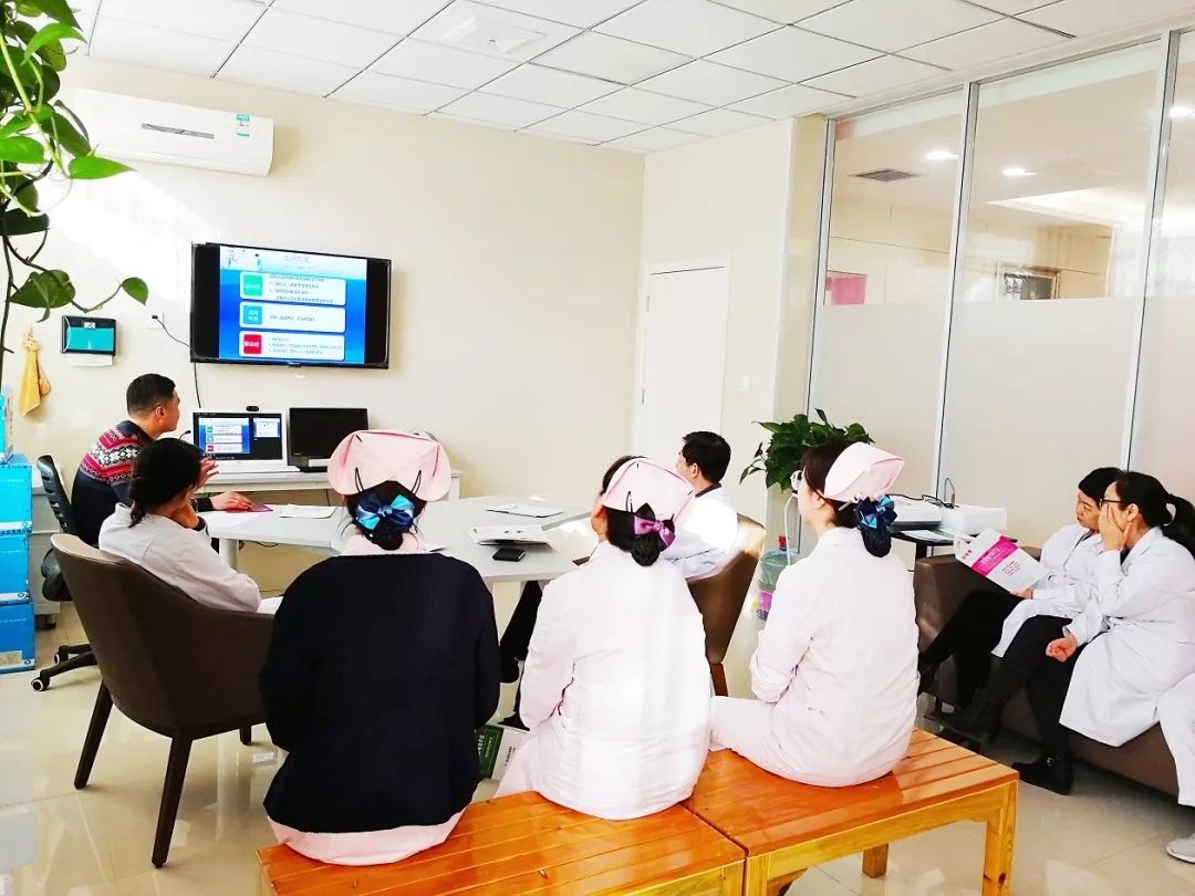 1565399063281820.jpg 640.webp (3).jpg